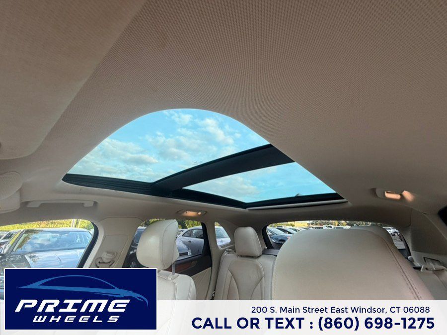 Used 2016 Lincoln MKC Reserve w/ Technology Package AWD/4WD image 23