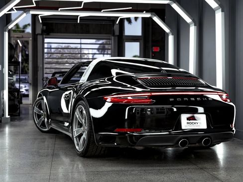 Used 2019 Porsche 911 Targa 4 AWD/4WD image 46