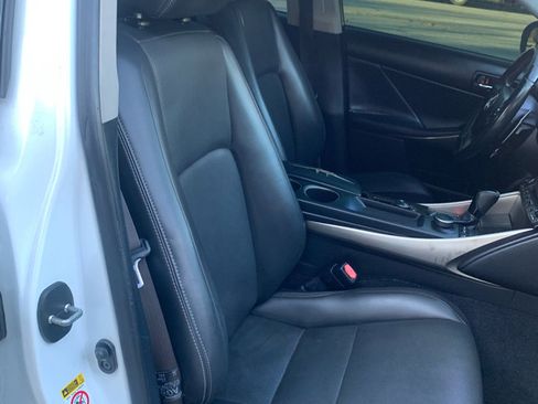 Used 2014 Lexus IS 250 image 9