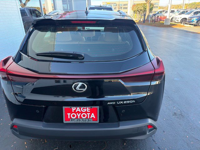 Used 2024 Lexus UX 250h AWD w/ Premium Package image 3