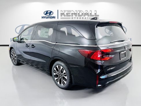 Used 2025 Honda Odyssey Elite image 4