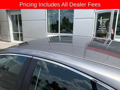 Used 2025 Toyota Camry XLE FWD image 11
