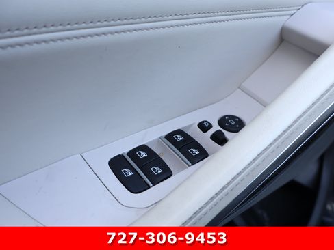Used 2021 BMW X6 M50i w/ Executive Package AWD/4WD image 12
