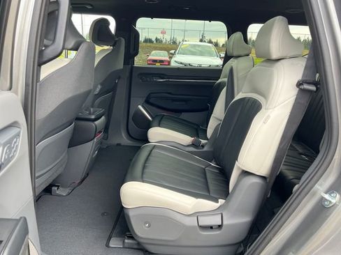 Used 2024 Kia EV9 GT-Line image 19