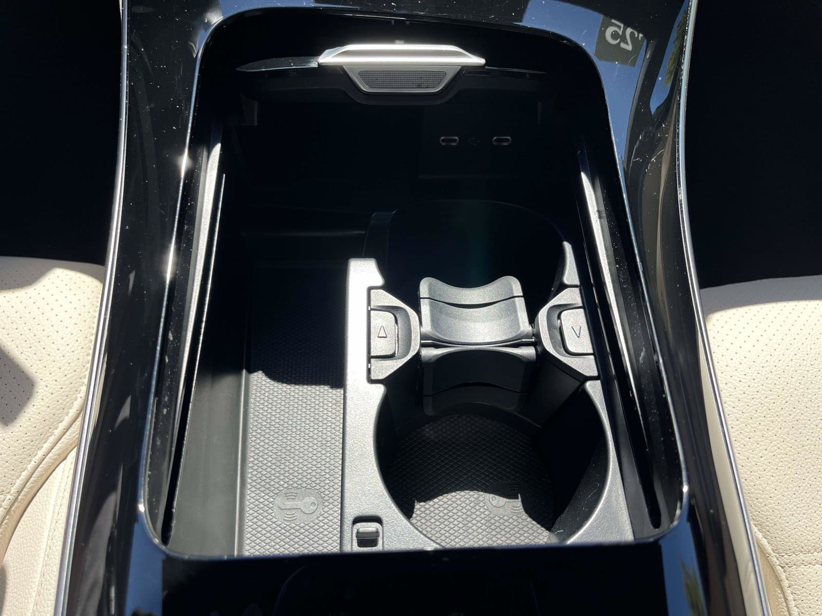 Certified 2025 Mercedes-Benz C 300 4MATIC Sedan image 35