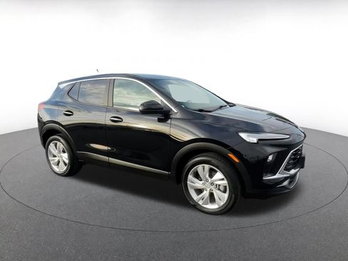 Used 2025 Buick Encore GX Preferred image 2