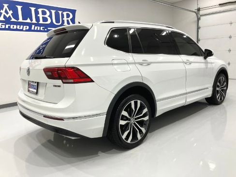 Used 2019 Volkswagen Tiguan SEL Premium R-Line AWD/4WD image 17
