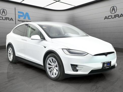 Used 2018 Tesla Model X P100D image 33