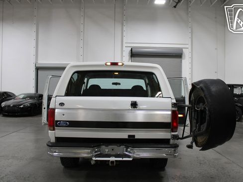 Used 1992 Ford Bronco XLT image 38