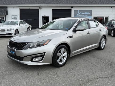 Used 2014 Kia Optima LX w/ LX Convenience Plus Package FWD image 1