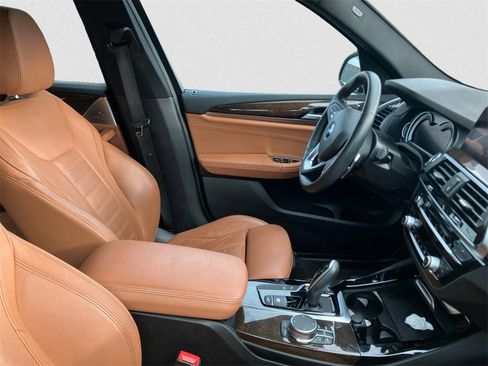 Used 2019 BMW X3 xDrive30i w/ Premium Package image 12