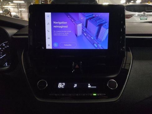 Used 2024 Toyota Corolla LE image 25