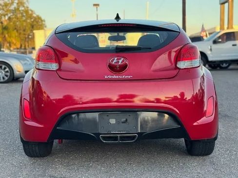 Used 2013 Hyundai Veloster w/ Tech Pkg FWD image 11
