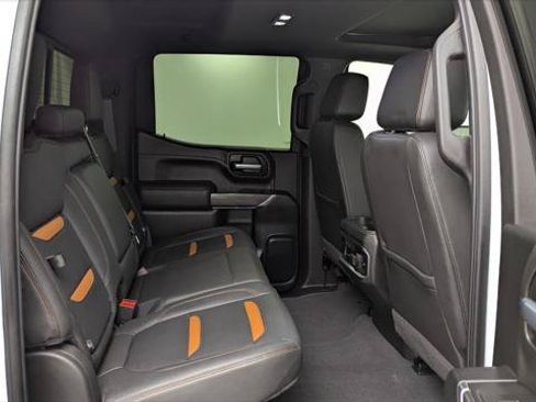Used 2021 GMC Sierra 1500 AT4 w/ AT4 Value Package AWD/4WD image 18