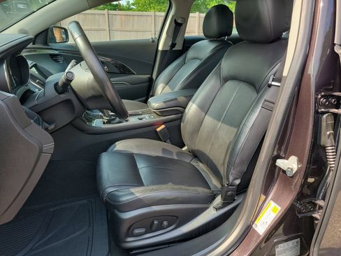 Used 2014 Buick LaCrosse Leather FWD image 19