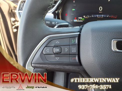 Used 2024 Jeep Grand Cherokee Limited 4xe image 18