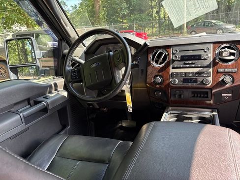 Used 2012 Ford F250 Lariat w/ Chrome Pkg AWD/4WD image 9
