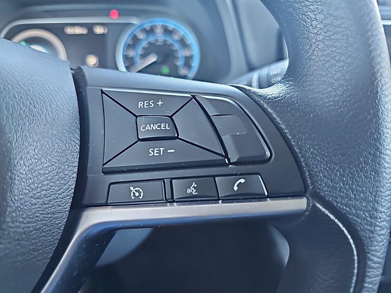 Used 2025 Nissan Leaf S FWD image 16