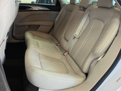 Used 2020 Lincoln MKZ w/ Convenience Package image 22