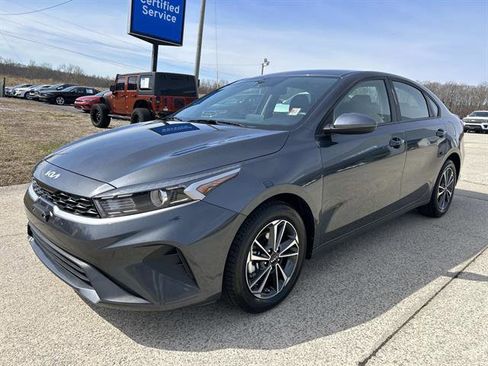 Used 2024 Kia Forte LXS image 8