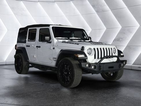 Used 2018 Jeep Wrangler Unlimited Sport image 1