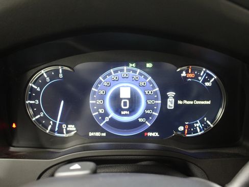 Used 2019 Cadillac Escalade Luxury AWD/4WD image 13