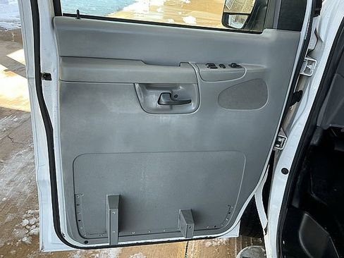 Used 2008 Ford E-250 and Econoline 250 E250 VAN image 16