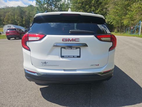Used 2023 GMC Terrain AT4 AWD/4WD image 4