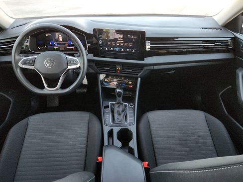 Used 2025 Volkswagen Jetta S image 11