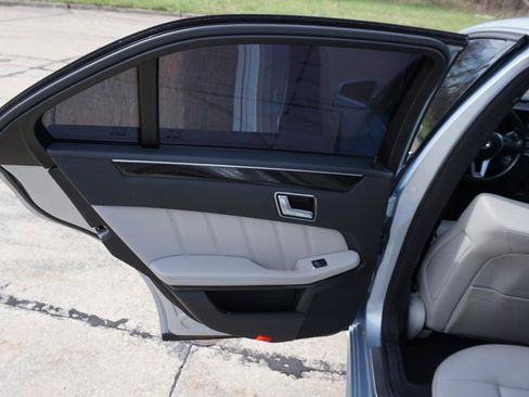Used 2013 Mercedes-Benz E 350 BlueTEC Sedan image 31