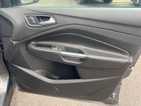 Used 2014 Ford Escape SE image 28