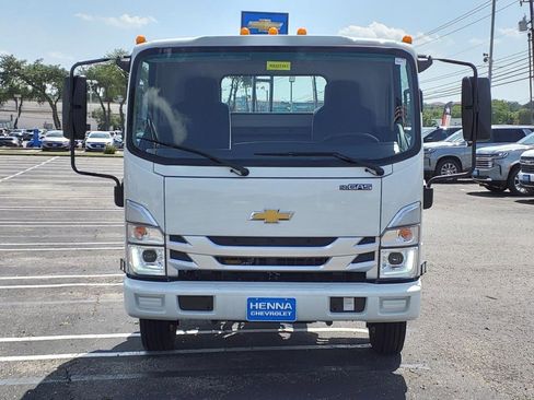 New 2024 Chevrolet Low Cab Forward image 2