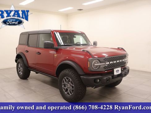 New 2025 Ford Bronco Badlands AWD/4WD image 2