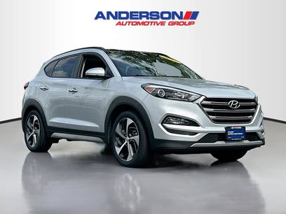 Used 2017 Hyundai Tucson Limited w/ Limited Ultimate Package 03