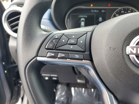 Used 2025 Nissan Versa SV image 19