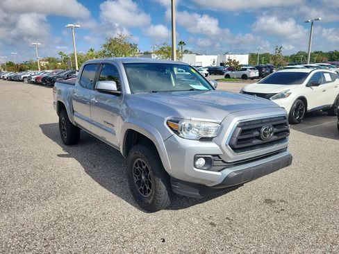 Used 2021 Toyota Tacoma SR5 RWD image 2