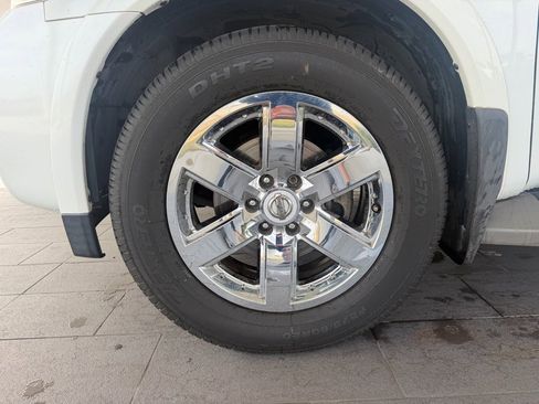 Used 2013 Nissan Armada Platinum image 9