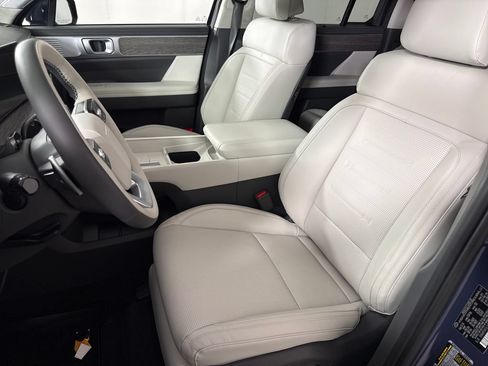 Used 2026 Hyundai Santa Fe Calligraphy FWD image 13