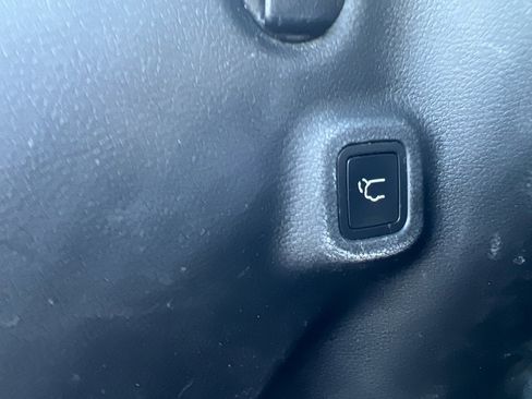 Used 2018 Jeep Compass Limited w/ Navigation Group AWD/4WD image 7