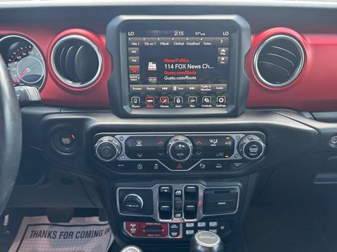 Used 2021 Jeep Gladiator Rubicon AWD/4WD image 18
