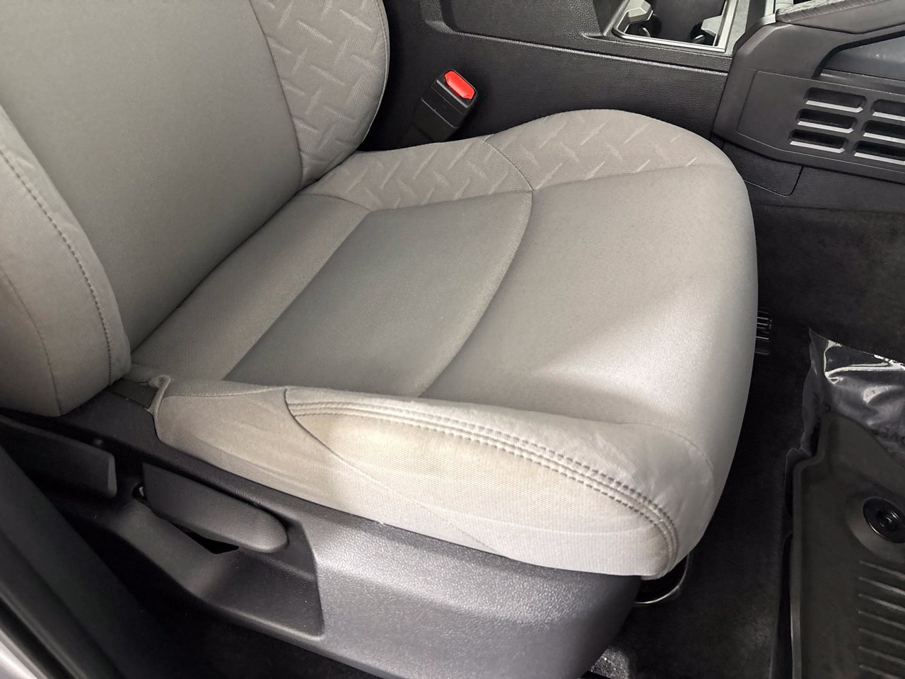 Used 2025 Toyota Tacoma SR5 RWD image 28