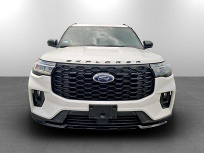 Used 2025 Ford Explorer ST-Line w/ ST-Line Street Pack