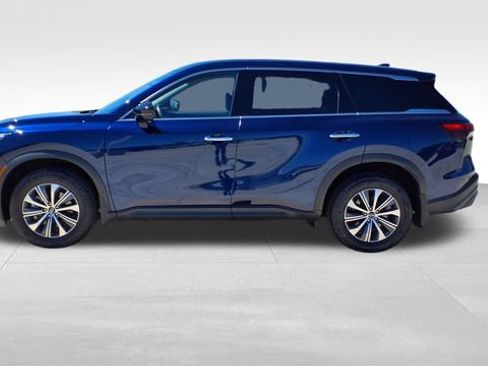 Used 2025 INFINITI QX60 Pure image 5