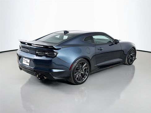 Used 2019 Chevrolet Camaro ZL1 image 9