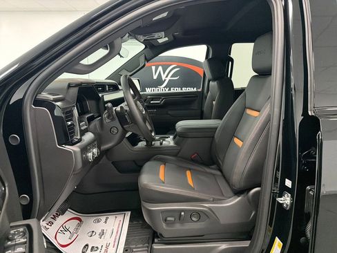 New 2026 GMC Sierra 1500 AT4 w/ Technology Package AWD/4WD image 8
