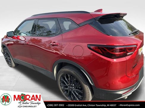 Certified 2024 Chevrolet Blazer LT w/ LPO, Black Grille Bar Package FWD image 3