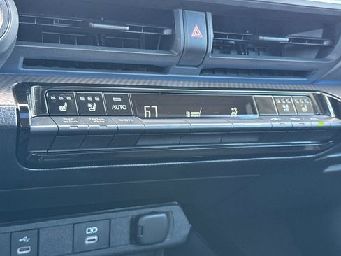 Used 2026 Toyota Prius Limited image 20