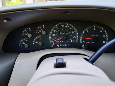 Used 1998 Ford Expedition 4WD image 19