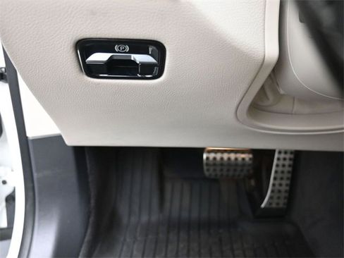 Used 2023 Mercedes-Benz S 500 4MATIC image 16