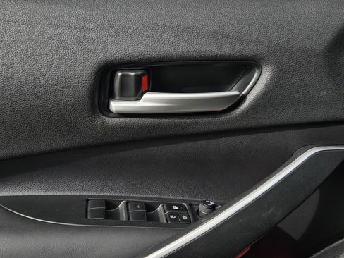 Used 2021 Toyota Corolla SE image 24